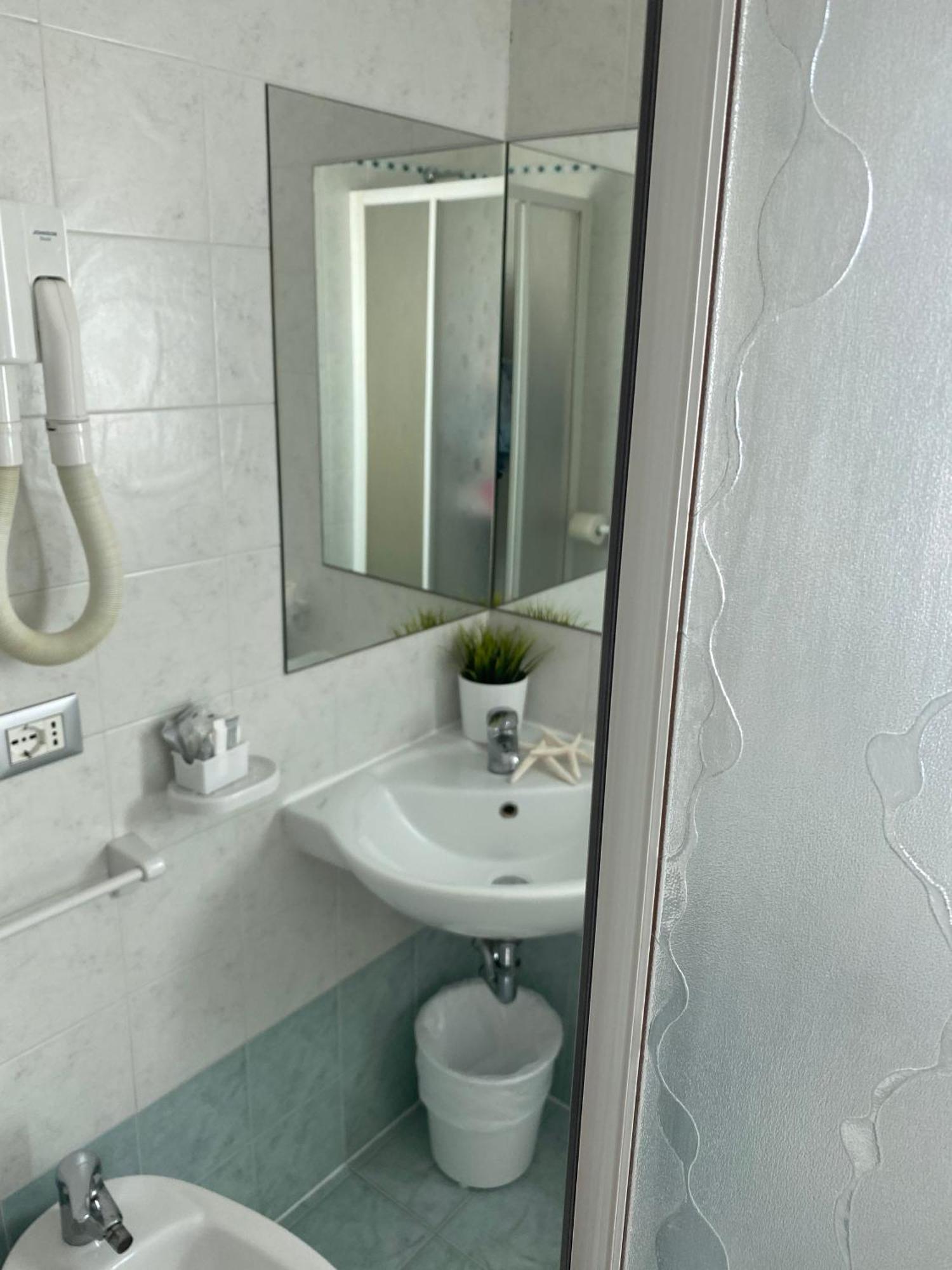 קאטוליקה Hotel Philadelphia חדר תמונה
