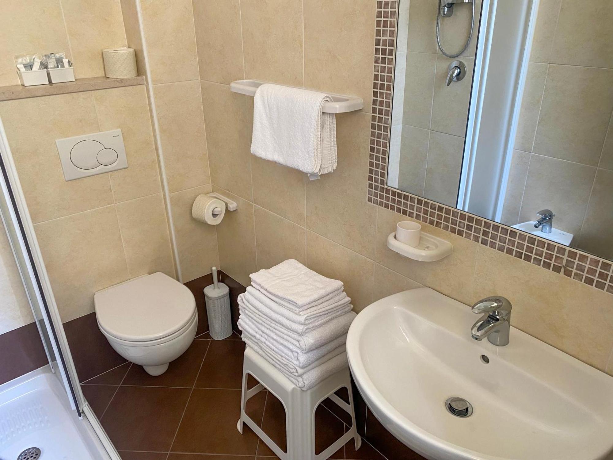 קאטוליקה Hotel Philadelphia חדר תמונה